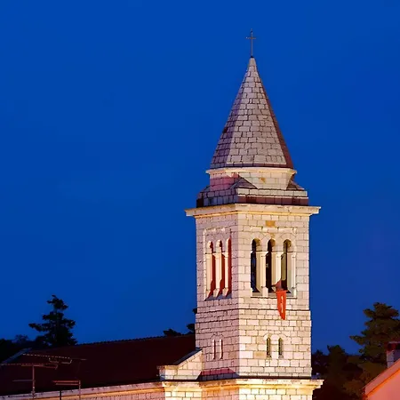 Apartamento Spacious With Pool,