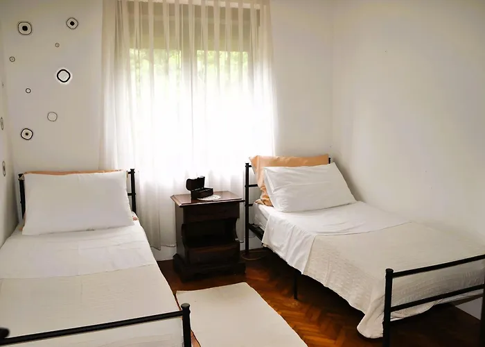 Apartman Spacious With Pool, *