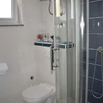 Spacious With Pool, Pakostane