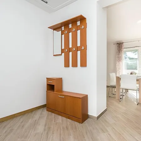 Apartment Spacious With Pool, *